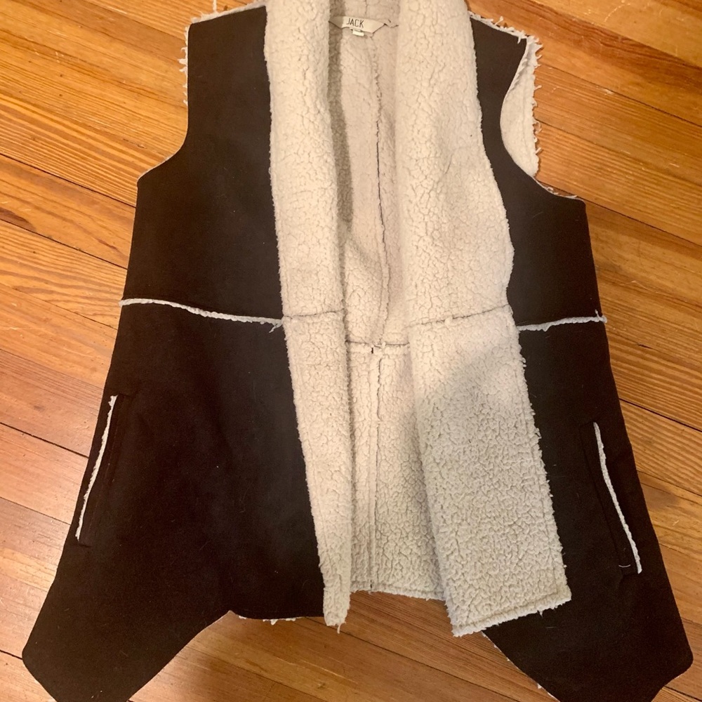 JACK vest - Picture 3 of 3